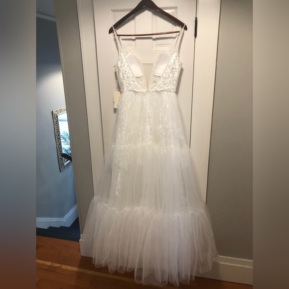 Romantic Ivory Beachy/Boho Wedding Dress - NWT - Picture 6 of 8